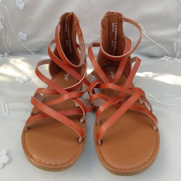 NWOT CAT & JACK Size 3 Brown Criss Cross Zip Up Sandals - Picture 1 of 9